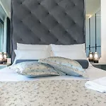 Villa Exclusive Mative