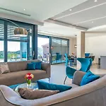 Villa Exclusive Mative