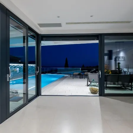 Villa Exclusive Mative *