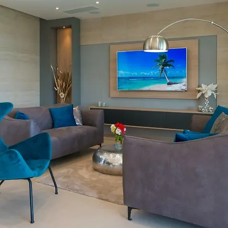 Villa Exclusive Mative