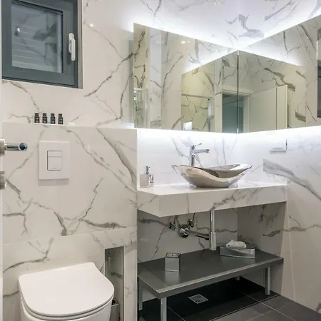 Exclusive Mative Villa