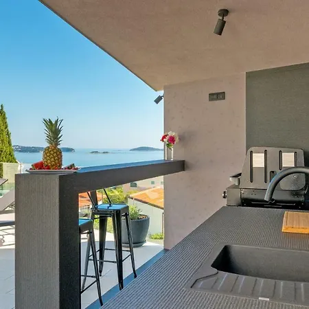 Exclusive Mative Villa *